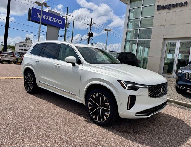 2026 Volvo XC90 B5 Ultra Bright 6-Seater 4WD's photo