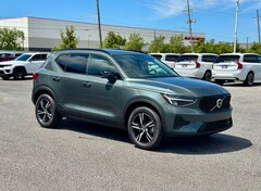 2026 Volvo XC40 B5 Core AWD SUV