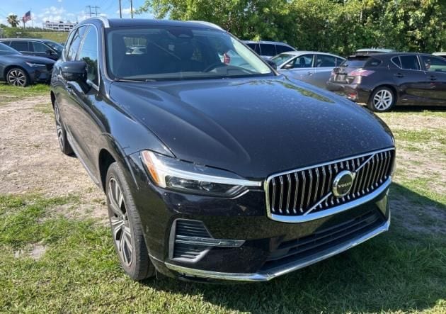 2023 Volvo XC60 B5 Plus Bright Theme FWD's photo