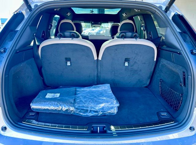 2025 Volvo EX90 Plus - Photo 12