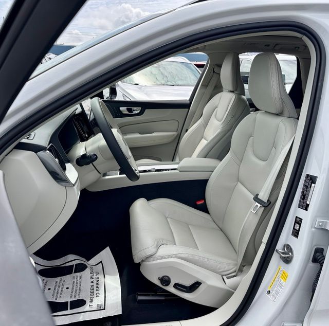 2026 Volvo XC60 Ultra - Photo 17