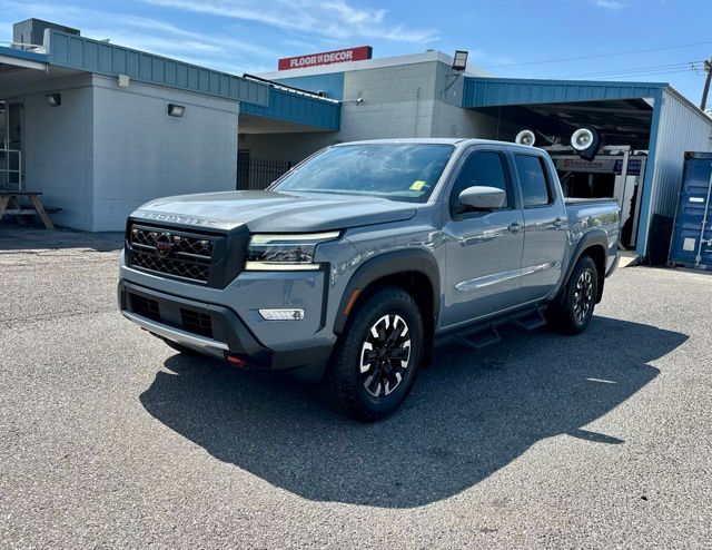 2024 Nissan Frontier PRO-X photo 3