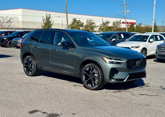 2026 Volvo XC60 B5 Plus Dark AWD's photo