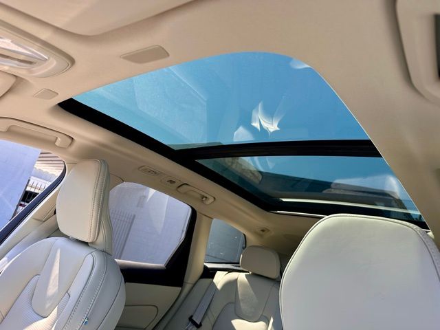 2026 Volvo XC60 Ultra - Photo 36