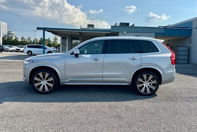 2023 Volvo XC90 AWD Ultimate photo 3