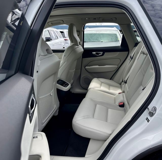 2026 Volvo XC60 Ultra - Photo 19