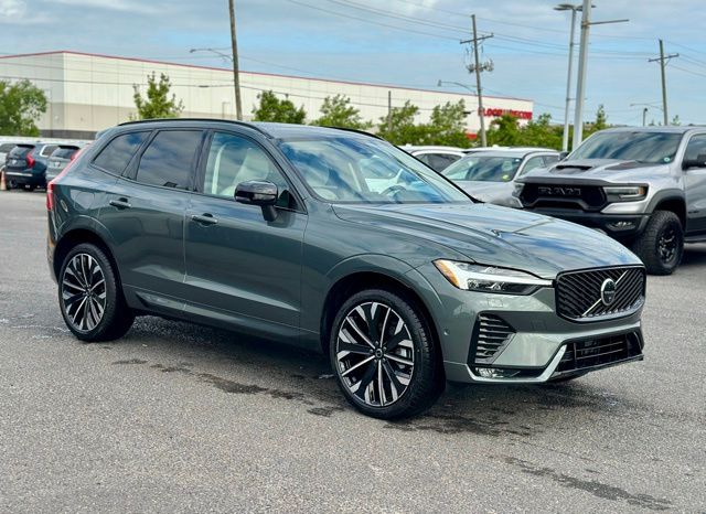 2026 Volvo XC60 B5 Ultra Dark AWD's photo