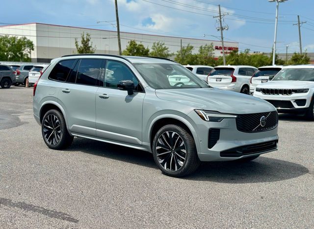 2026 Volvo XC90 B6 Ultra Dark 6-Seater 4WD's photo