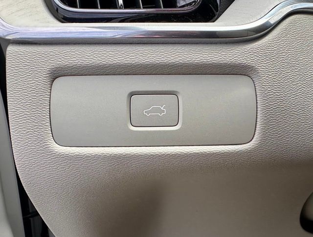 2026 Volvo XC60 Ultra - Photo 22