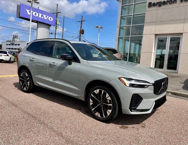 2026 Volvo XC60 B5 Plus
