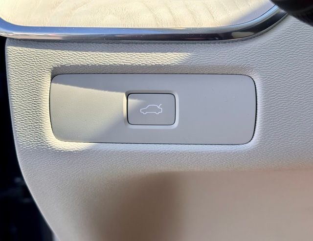 2026 Volvo XC60 Ultra - Photo 22