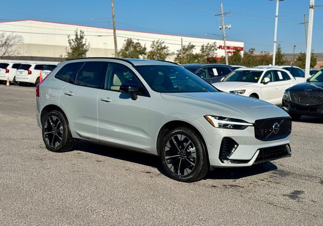 2026 Volvo XC60 B5 Plus Dark AWD's photo