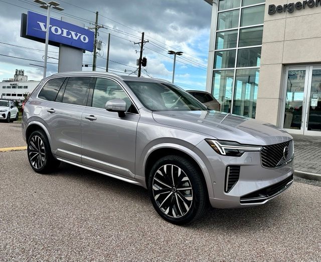 2026 Volvo XC90 B6 Plus
