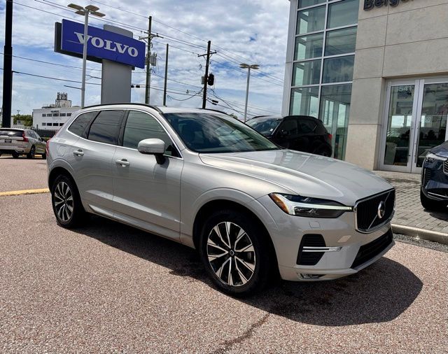 2023 Volvo XC60 B5 Core FWD's photo