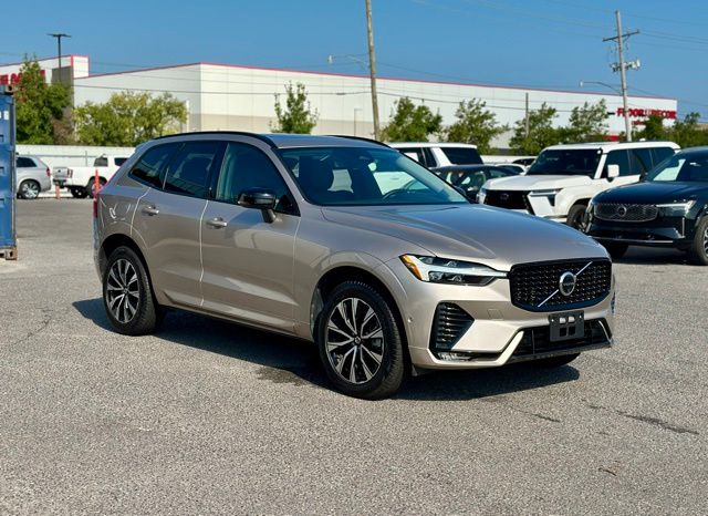 2025 Volvo XC60 B5 Plus