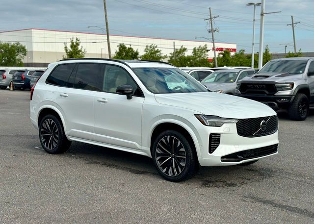 2026 Volvo XC90 B6 Ultra Dark 6-Seater 4WD's photo