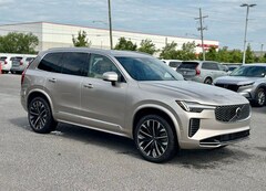 2026 Volvo XC90 plug-in hybrid T8 Ultra 7-Seater eAWD SUV