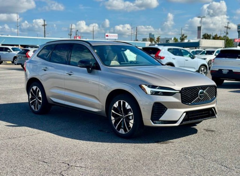 New 2026 Volvo XC60 B5 Plus SUV