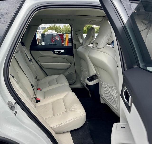 2026 Volvo XC60 Ultra - Photo 20