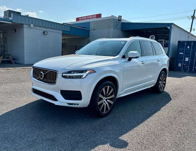 2023 Volvo XC90 B5 AWD Core photo 3