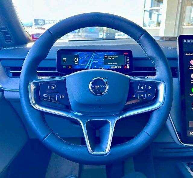 2025 Volvo EX90 Plus - Photo 29
