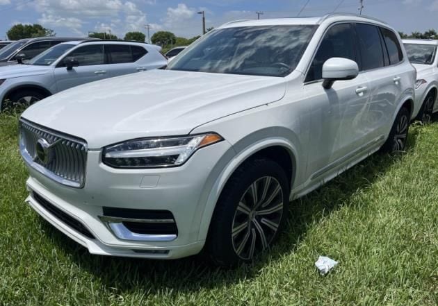 2025 Volvo XC90 B6 Core Bright 4WD's photo