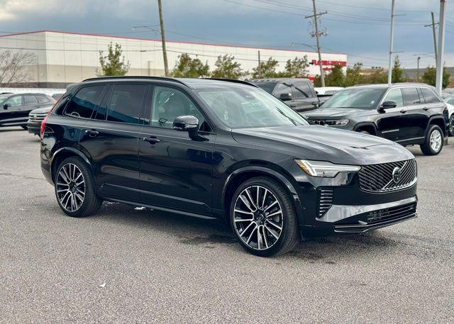 2026 Volvo XC90 B6 Ultra Dark 6-Seater 4WD's photo