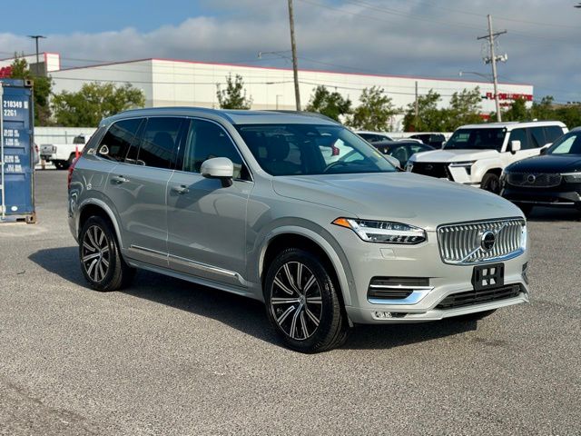 2025 Volvo XC90 B6 Plus 7-Seater