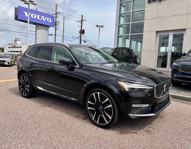 2023 Volvo XC60 B5 Ultimate Bright Theme FWD's photo
