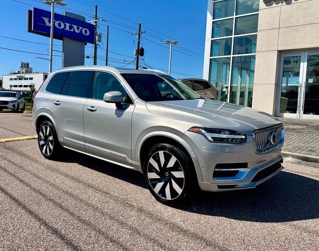 2024 Volvo XC90 T8 Ultimate Bright