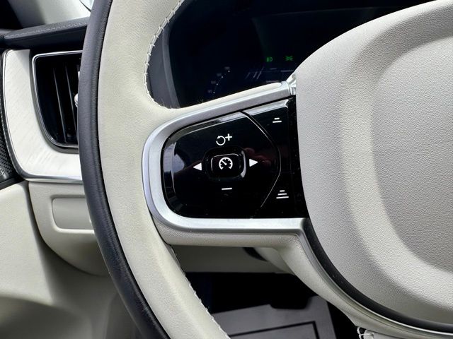 2026 Volvo XC60 Ultra - Photo 25