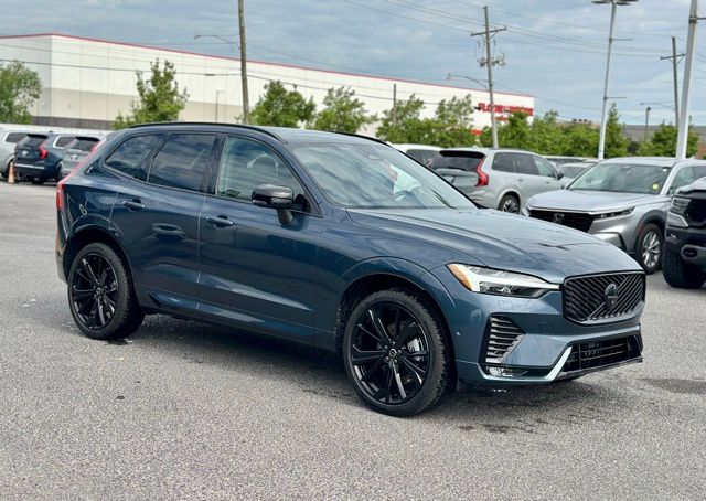 2026 Volvo XC60 B5 Ultra Black Edition Theme AWD's photo