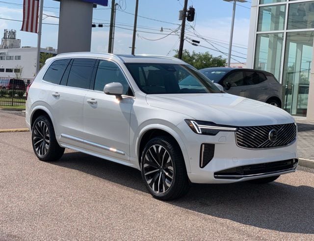 2026 Volvo XC90 B5 Plus 7-Seater
