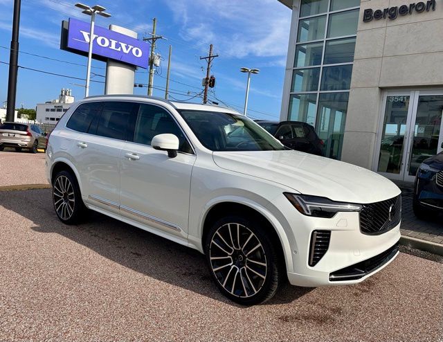 2026 Volvo XC90 B6 Plus Bright 7-Seater 4WD's photo