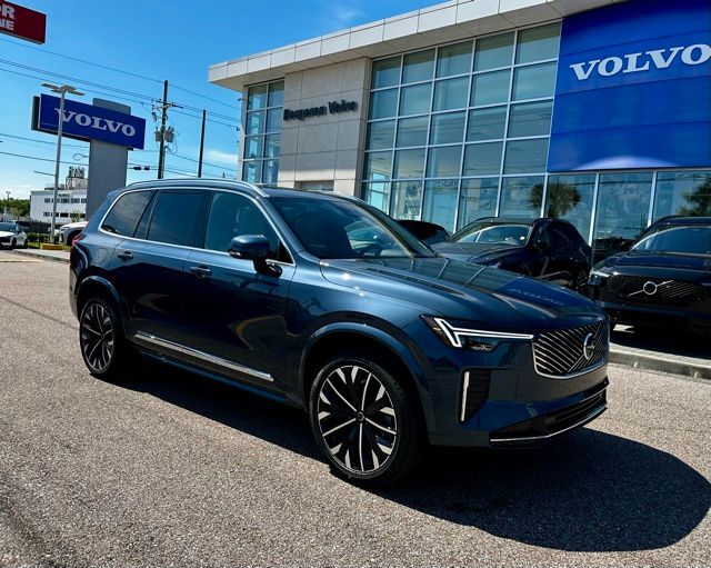 2026 Volvo XC90 B5 Plus Bright 4WD's photo