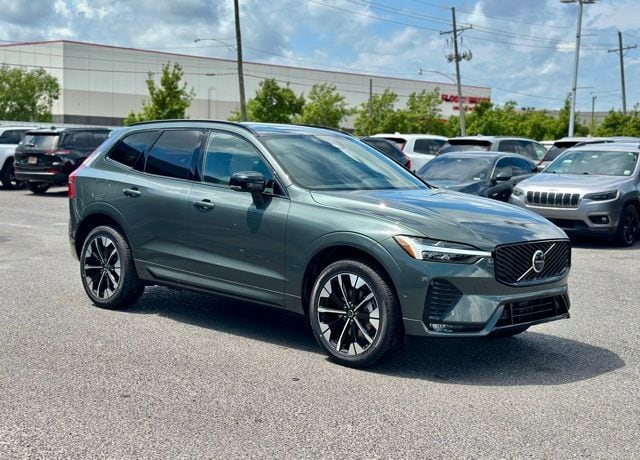 2026 Volvo XC60 B5 Plus Dark AWD's photo