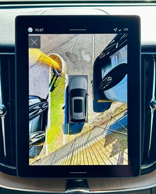 2026 Volvo XC60 Plus - Photo 31