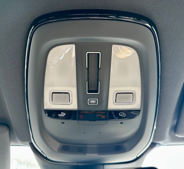 2026 Volvo XC60 Plus - Photo 34