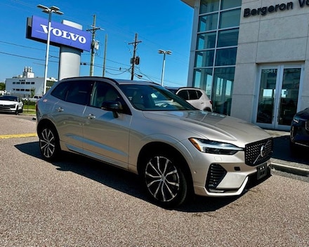 2023 Volvo XC60 B5 AWD Ultimate Dark SUV