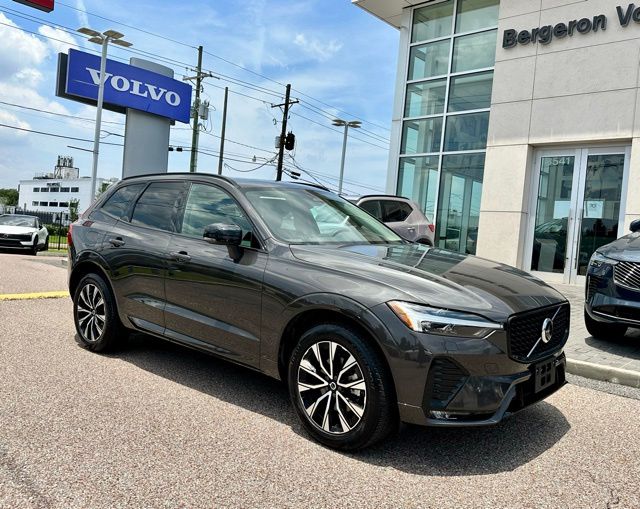 2025 Volvo XC60 B5 Core Dark AWD's photo