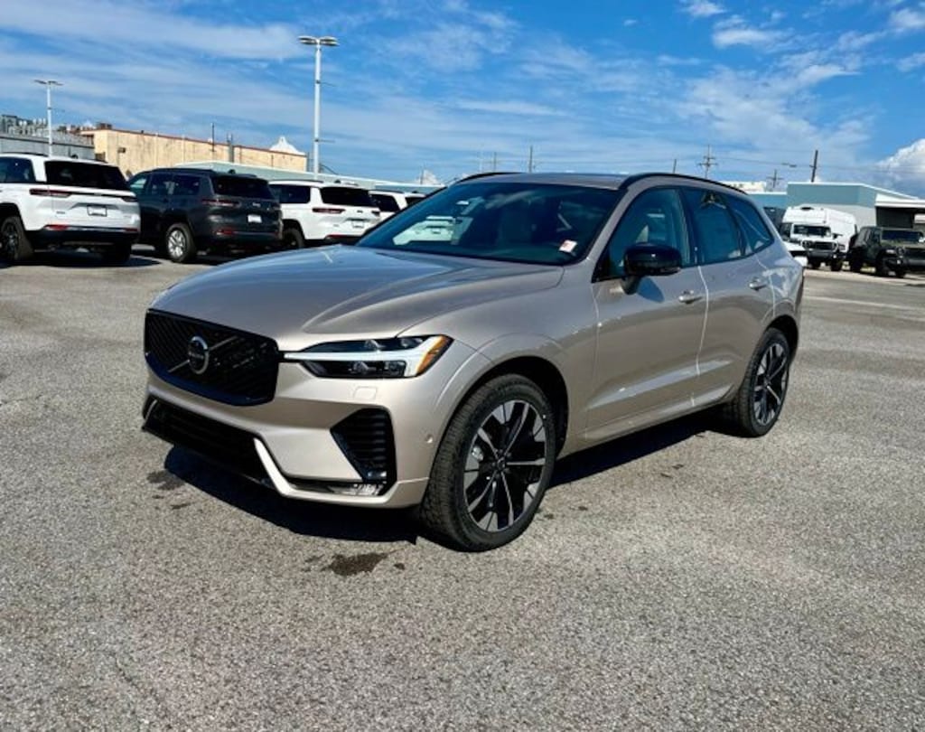 New 2026 Volvo XC60 B5 Plus SUV