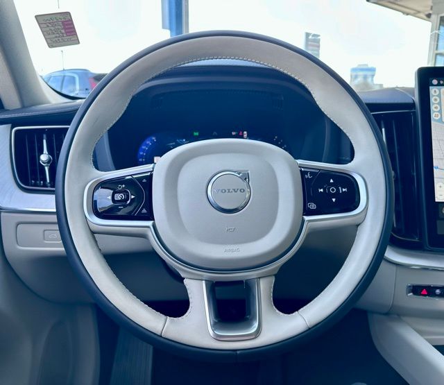 2026 Volvo XC60 Ultra - Photo 25