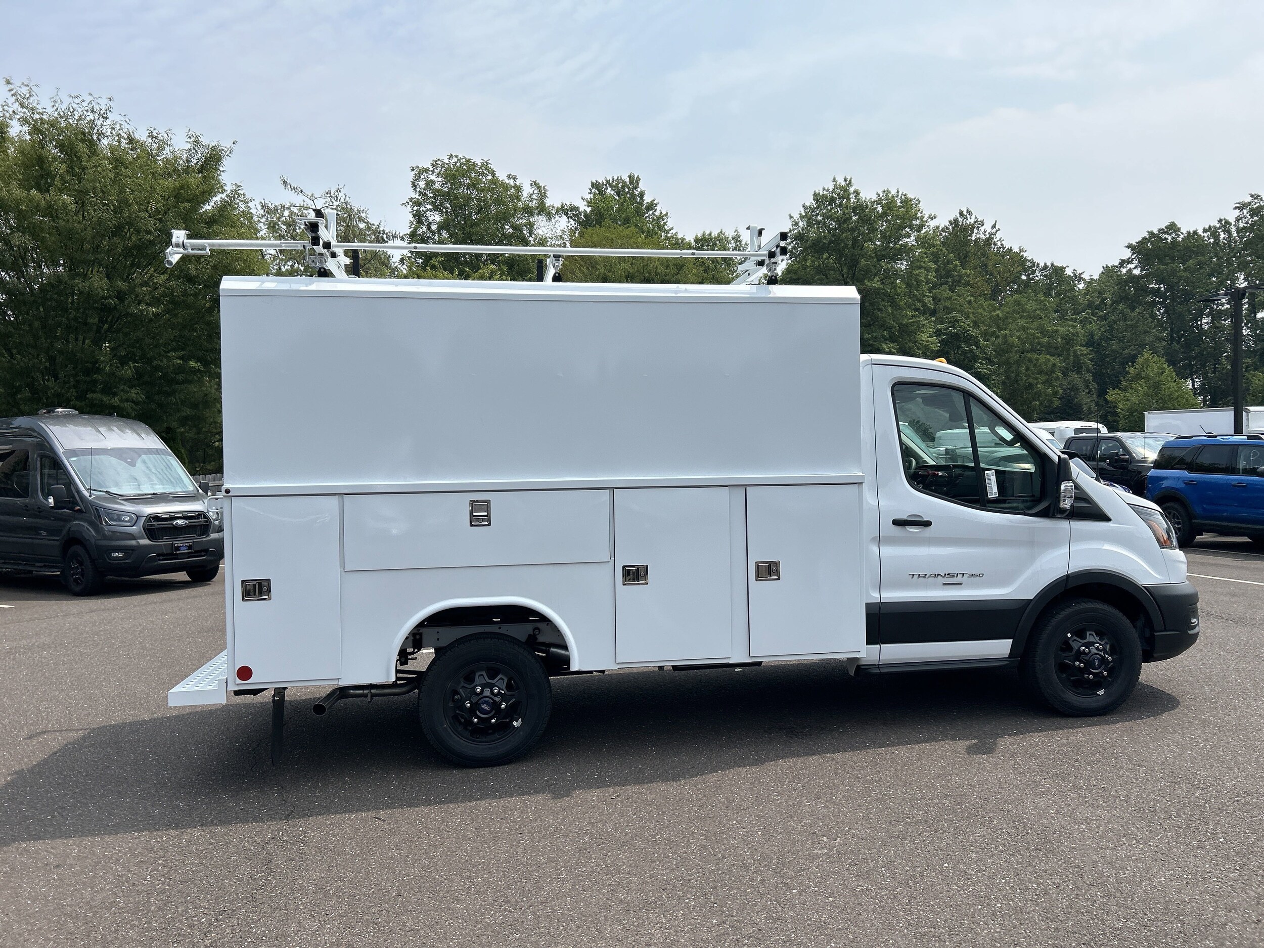 2024 Ford Transit photo 4