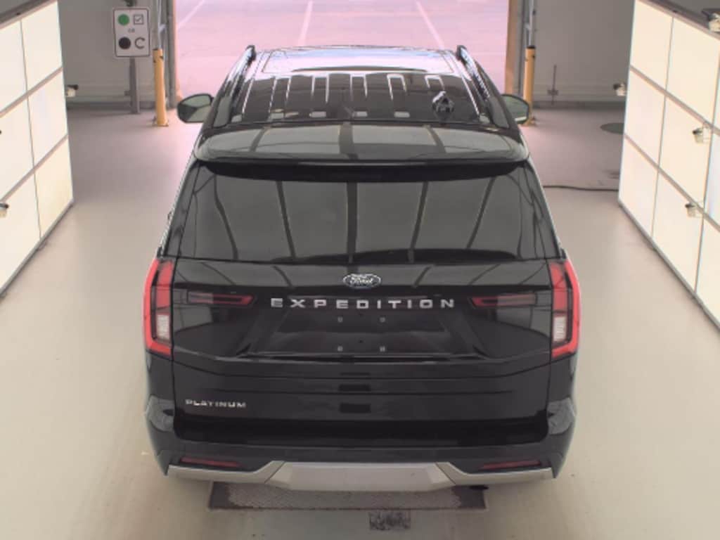 Certified 2025 Ford Expedition Platinum Driver's Pkg with a Moonroof SUV