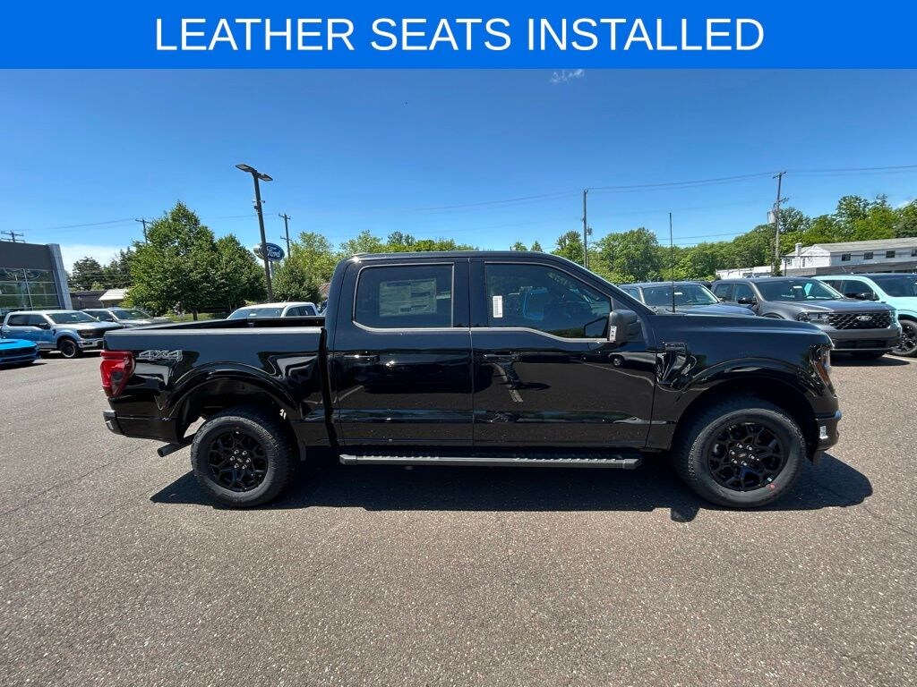 New 2026 Ford F-150 XLT 5.0L V-8 w/ Black Appearance Pkg Custom Truck