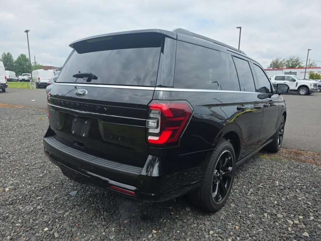 Used 2023 Ford Expedition Limited SUV