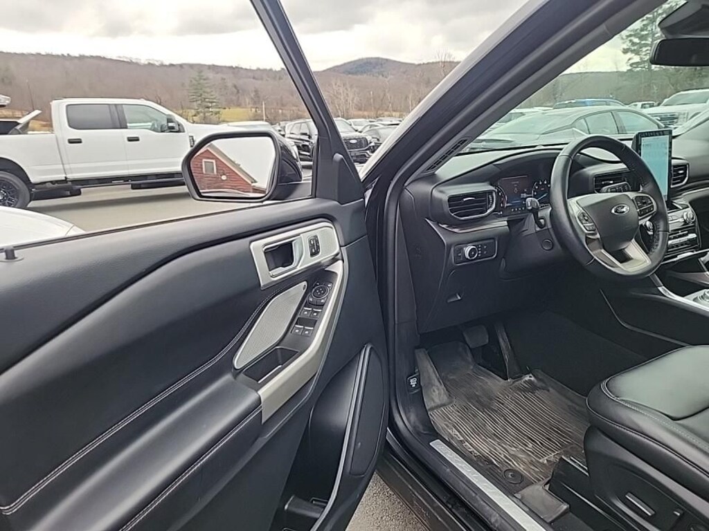 Certified 2022 Ford Explorer Limited with Moonroof SUV