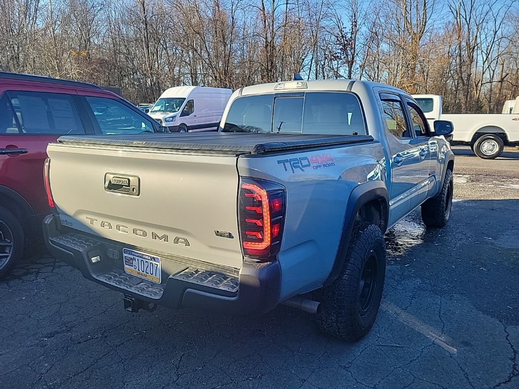 2021 Toyota Tacoma TRD Off-Road photo 3