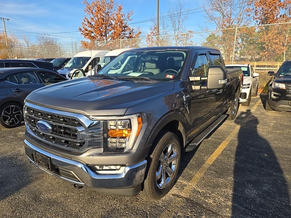 2023 Ford F-150 XLT photo 2