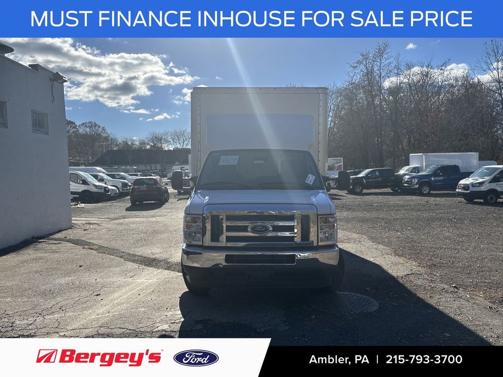 New 2024 Ford E-450SD Base Cab/Chassis